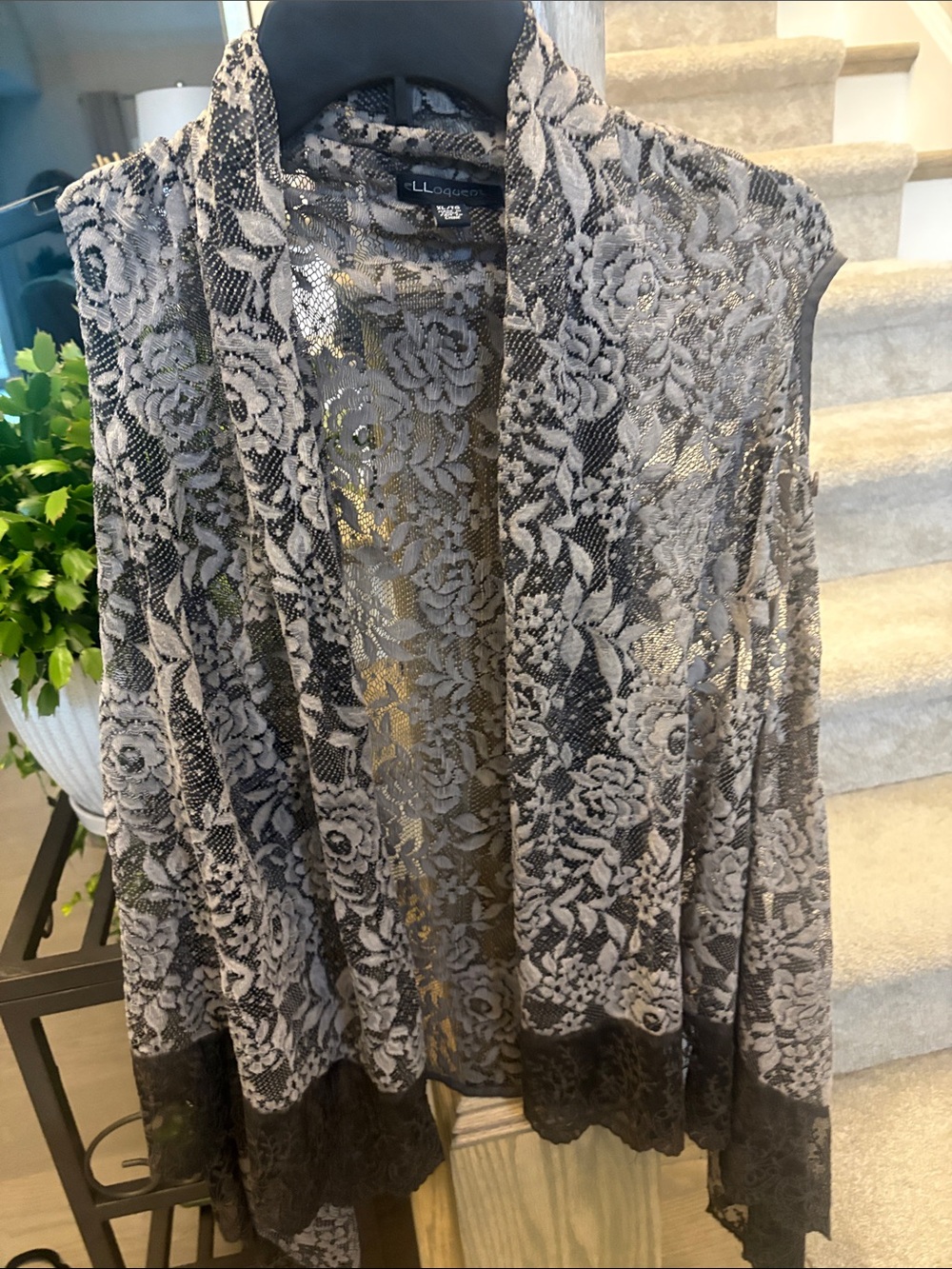 Closet Gray Floral Lace Open-Front Shrug XL